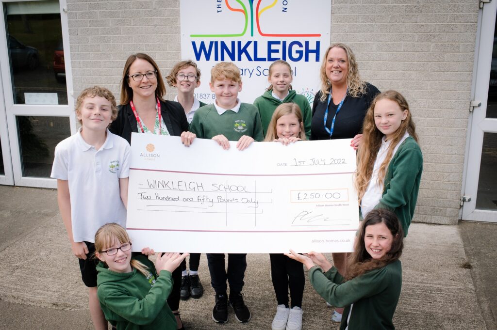 Winkleigh Primary Schools receives £250 donation for Allison Homes South West